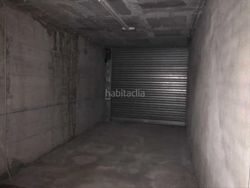 Foto aa4cee54-6bf2-4474-8f92-f5fa2b4e5b1c. Posto auto in Centre Salt Foto aa4cee54-6bf2-4474-8f92-f5fa2b4e5b1c. Posto auto in Centre Salt