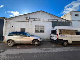 Nau industrial Almazara. En pilas Nau industrial Almazara. En pilas