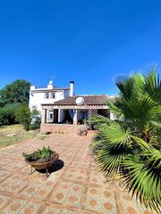 Chalet à Oromana. Chalet en venta en carretera utrera, 7 dormitorios. Chalet à Oromana. Chalet en venta en carretera utrera, 7 dormitorios.