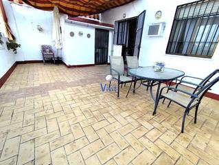 Maison jumelée à Centro. Casa adosada en venta en zona silos, 4 dormitorios. Maison jumelée à Centro. Casa adosada en venta en zona silos, 4 dormitorios.