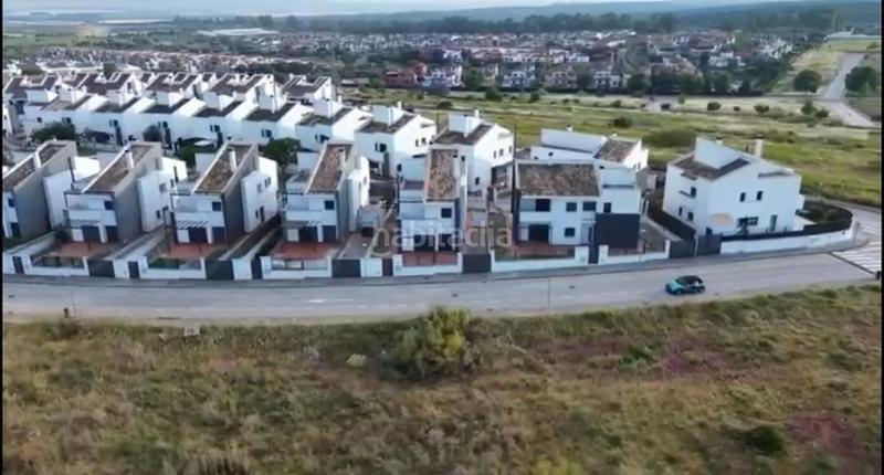 Foto 8f63f36a-ea97-4842-8fc1-c1a64ef862a5. Xalet a calle lentisco 23 a Las Pajanosas Guillena Foto 8f63f36a-ea97-4842-8fc1-c1a64ef862a5. Xalet a calle lentisco 23 a Las Pajanosas Guillena