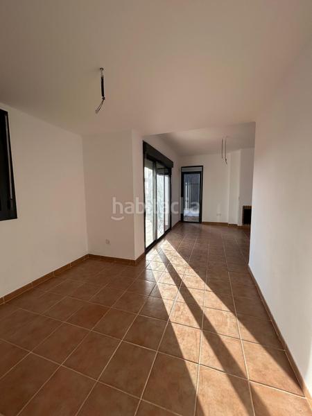 Foto fa724d96-db93-4bad-8348-0429a1e50b74. Xalet a calle lentisco 23 a Las Pajanosas Guillena Foto fa724d96-db93-4bad-8348-0429a1e50b74. Xalet a calle lentisco 23 a Las Pajanosas Guillena