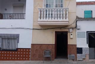 Masia a Avenida gerena 22. Casa de pueblo en guillena Masia a Avenida gerena 22. Casa de pueblo en guillena