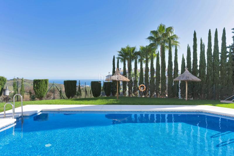 Foto 0adf9785-26eb-41db-8a45-5a4e162a6d3d. Dachwohnung mit heizung parking pool in Calahonda Mijas Foto 0adf9785-26eb-41db-8a45-5a4e162a6d3d. Dachwohnung mit heizung parking pool in Calahonda Mijas