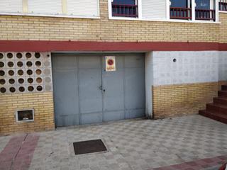 Local Comercial a Los Molinos. Local almacen en edificio residencial Local Comercial a Los Molinos. Local almacen en edificio residencial