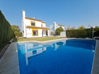 Lloguer Xalet a Ramal de Espartinas. Chalet independiente en alquiler con piscina propia Lloguer Xalet a Ramal de Espartinas. Chalet independiente en alquiler con piscina propia