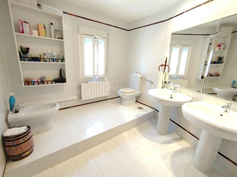 Foto 737e3a61-13d8-4e5e-ba14-0e4bb17a9f23. Casa pareada en Güevéjar Foto 737e3a61-13d8-4e5e-ba14-0e4bb17a9f23. Casa pareada en Güevéjar