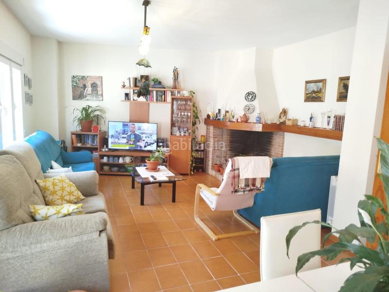 Foto cb0a3dc6-eb36-4159-91a8-ef41d06b55dc. Casa pareada en Güevéjar Foto cb0a3dc6-eb36-4159-91a8-ef41d06b55dc. Casa pareada en Güevéjar