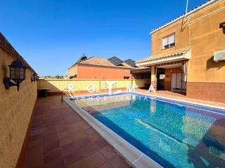 Chalet  Calle calle chiapas, 5. Chalet en oromana, alcalá de guadaira Chalet  Calle calle chiapas, 5. Chalet en oromana, alcalá de guadaira