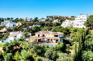 Xalet a Ojén. Villa de lujo de 5 dormitorios y 7 baños con vistas al mar en la Xalet a Ojén. Villa de lujo de 5 dormitorios y 7 baños con vistas al mar en la