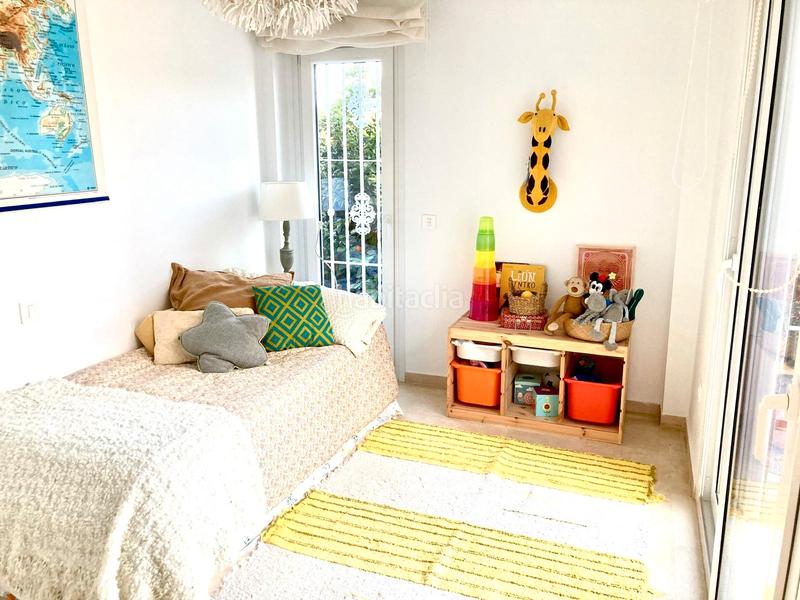 Foto a24eb65f-9924-4984-b985-493ce96242ce. Maison jumelée avec cheminée piscine dans Urbadiez - Entrepuentes Sevilla Foto a24eb65f-9924-4984-b985-493ce96242ce. Maison jumelée avec cheminée piscine dans Urbadiez - Entrepuentes Sevilla