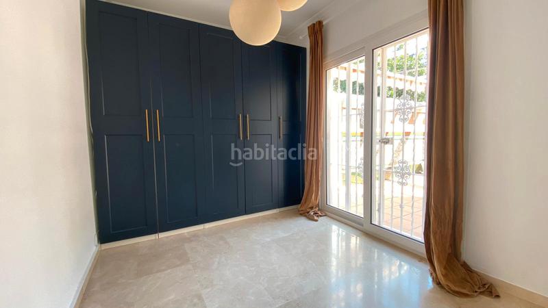 Foto f1282267-35a5-48b2-96d0-627875bb9aca. Maison jumelée avec cheminée piscine dans Urbadiez - Entrepuentes Sevilla Foto f1282267-35a5-48b2-96d0-627875bb9aca. Maison jumelée avec cheminée piscine dans Urbadiez - Entrepuentes Sevilla