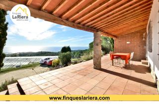 Xalet a Arenys de Munt. Excepcional finca rústica con 2 viviendas y vistas espectaculare Xalet a Arenys de Munt. Excepcional finca rústica con 2 viviendas y vistas espectaculare