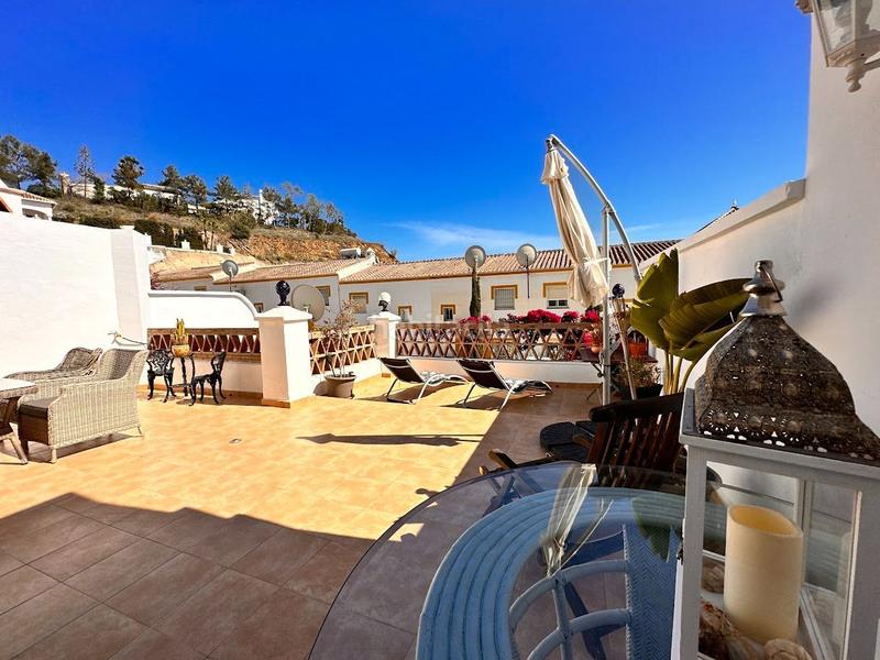 Foto 5f98a1d8-eef0-4a0f-9408-6548cf0407ca. Casa adosada  con estilo en peñoncillo en Torrox Foto 5f98a1d8-eef0-4a0f-9408-6548cf0407ca. Casa adosada  con estilo en peñoncillo en Torrox