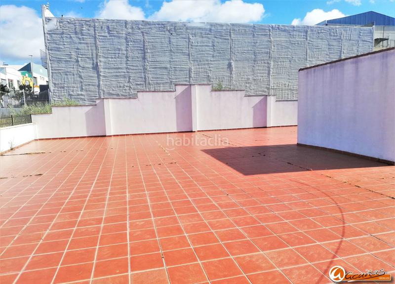Foto 59373d86-9f18-42d2-b47c-c64505a35964. Edifici a avenida del olivar 2 a Villanueva de Algaidas Foto 59373d86-9f18-42d2-b47c-c64505a35964. Edifici a avenida del olivar 2 a Villanueva de Algaidas