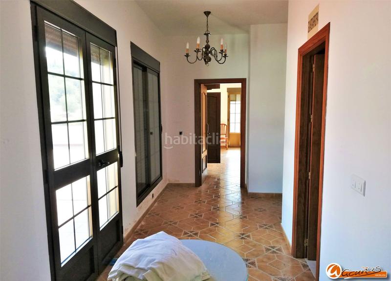 Foto a4d1d181-a819-4411-bfd4-771b3629ca17. Edifici a avenida del olivar 2 a Villanueva de Algaidas Foto a4d1d181-a819-4411-bfd4-771b3629ca17. Edifici a avenida del olivar 2 a Villanueva de Algaidas
