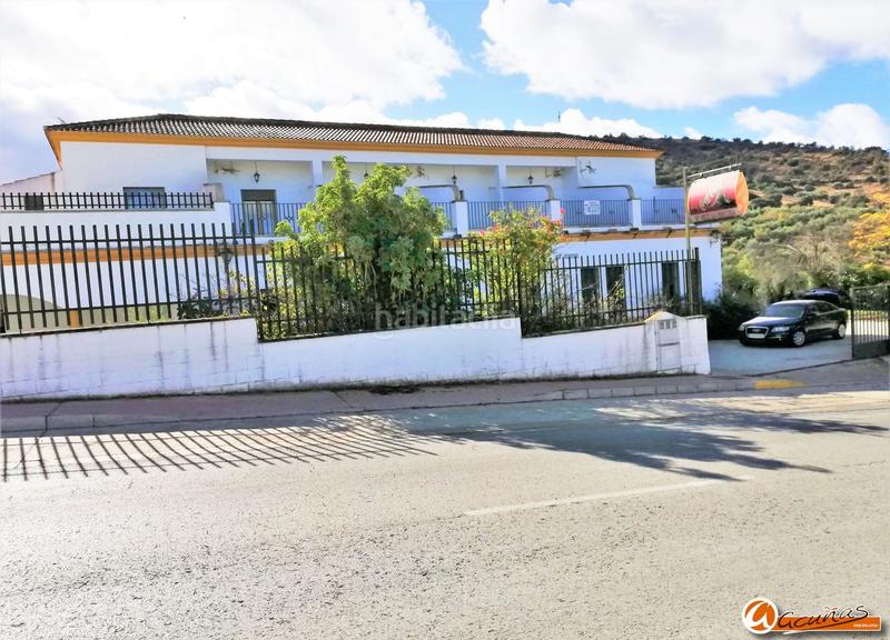 Foto a4e6bc04-6520-438a-bb0f-23cb924596f8. Edifici a avenida del olivar 2 a Villanueva de Algaidas Foto a4e6bc04-6520-438a-bb0f-23cb924596f8. Edifici a avenida del olivar 2 a Villanueva de Algaidas