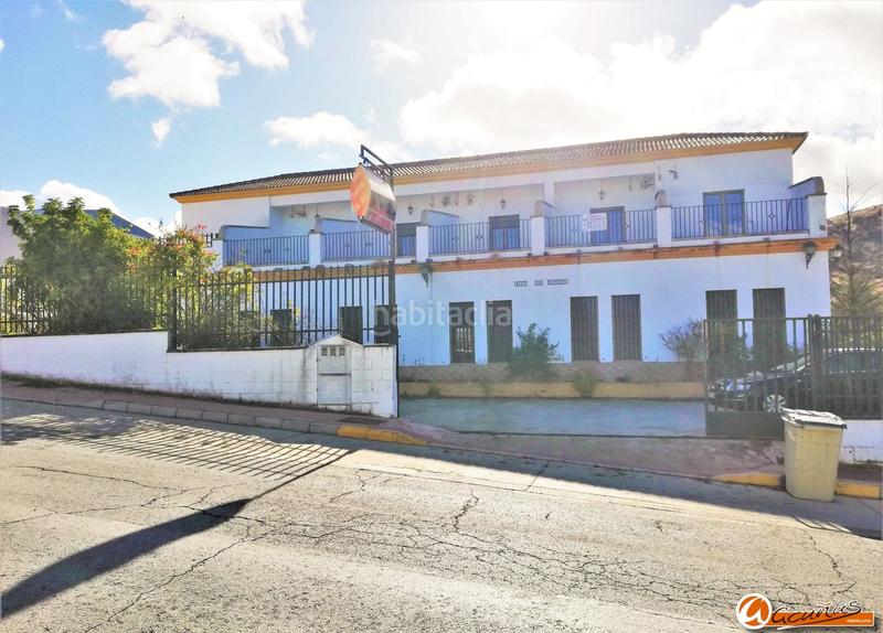 Foto ff6e0e7e-89f3-480d-9818-6cf906bf9358. Edifici a avenida del olivar 2 a Villanueva de Algaidas Foto ff6e0e7e-89f3-480d-9818-6cf906bf9358. Edifici a avenida del olivar 2 a Villanueva de Algaidas