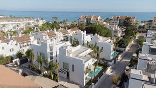 Casa a Las Lomas de Río Verde. Exclusivas villas modernas en venta en la prestigiosa milla de o Casa a Las Lomas de Río Verde. Exclusivas villas modernas en venta en la prestigiosa milla de o
