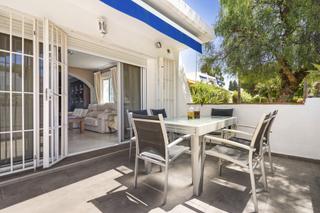Apartament a Nueva Andalucía centro. Amplio apartamento de 3 dormitorios nueva andalucía, a pasos de Apartament a Nueva Andalucía centro. Amplio apartamento de 3 dormitorios nueva andalucía, a pasos de
