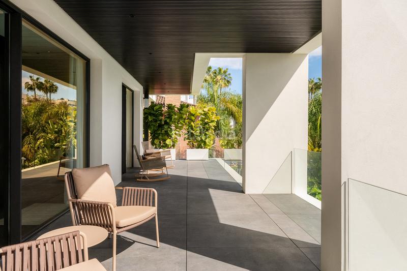 Foto 1289199f-64ae-4770-b9af-9e065f8056cf. Casa exclusiva villa de diseño frente al mar en La Carolina - Guadalpín Marbella Foto 1289199f-64ae-4770-b9af-9e065f8056cf. Casa exclusiva villa de diseño frente al mar en La Carolina - Guadalpín Marbella