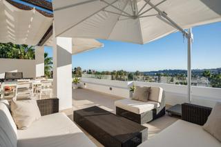 Penthouse in Los Naranjos. Elegante ático dúplex en aloha, marbella con 3 dormitorios Penthouse in Los Naranjos. Elegante ático dúplex en aloha, marbella con 3 dormitorios