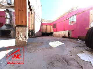 Bâtiment à usage industriel à Lebrija. Estas buscando un terreno grande en el centro de la ciudad?te pr Bâtiment à usage industriel à Lebrija. Estas buscando un terreno grande en el centro de la ciudad?te pr