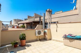 Appartement Carrer del viveret. Ático dúplex con terraza en el centro de terrassa Appartement Carrer del viveret. Ático dúplex con terraza en el centro de terrassa