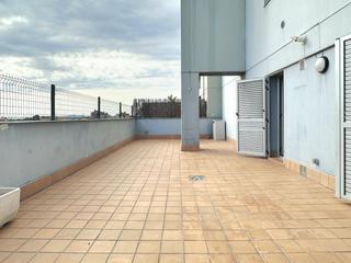 Àtic a Les Arenes - La Grípia - Can Montllor. Atico 102 m2 con terraza de 53 m2 a pie de comedor incluye parqu Àtic a Les Arenes - La Grípia - Can Montllor. Atico 102 m2 con terraza de 53 m2 a pie de comedor incluye parqu