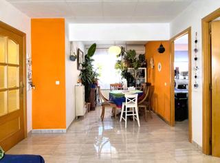 Pis  Carrer de la ciutat de pamiers. Pis 3 hab reformat i lluminós amb terrassa 8 m2 a prop de laving Pis  Carrer de la ciutat de pamiers. Pis 3 hab reformat i lluminós amb terrassa 8 m2 a prop de laving