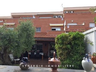 Chalet en Carrer baix camp, 30. Exclusivo Chalet en Carrer baix camp, 30. Exclusivo