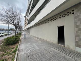 Local Comercial a Calle calle escritor conde de zamora 14. Oportunidad única de inversión! local comercial con cochera Local Comercial a Calle calle escritor conde de zamora 14. Oportunidad única de inversión! local comercial con cochera