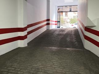 Aparcament cotxe a Calle músico ziryab 11. Tu plaza de aparcamiento en músico ziryab te está esperando! Aparcament cotxe a Calle músico ziryab 11. Tu plaza de aparcamiento en músico ziryab te está esperando!