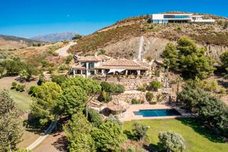 Chalet N/a. Una clásica villa de estilo mediterráneo, muy bien situada dentr Chalet N/a. Una clásica villa de estilo mediterráneo, muy bien situada dentr