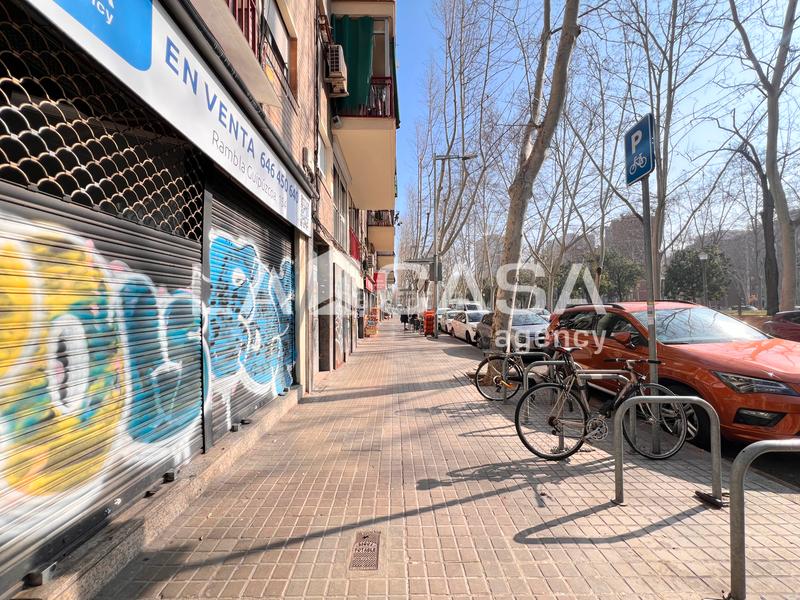 Foto bc3e823a-e835-476f-a305-8cfd4683b3f8. Alquiler local comercial alquiler local comercial rambla prim 800 en Barcelona Foto bc3e823a-e835-476f-a305-8cfd4683b3f8. Alquiler local comercial alquiler local comercial rambla prim 800 en Barcelona