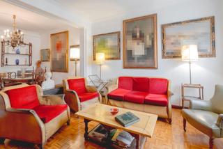 Flat  Carrer d'enric granados. Finca señorial con ascensor, 4 dormitorios y 2 baños, ubicación Flat  Carrer d'enric granados. Finca señorial con ascensor, 4 dormitorios y 2 baños, ubicación