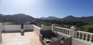Rent House Carrer jaen. Acogedora casa de 4 dormitorios Rent House Carrer jaen. Acogedora casa de 4 dormitorios