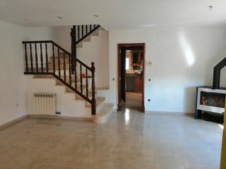 Casa adossada a Segur de Calafell Nucli Urbà. Maravillosa casa en venta con vistas despejadas Casa adossada a Segur de Calafell Nucli Urbà. Maravillosa casa en venta con vistas despejadas