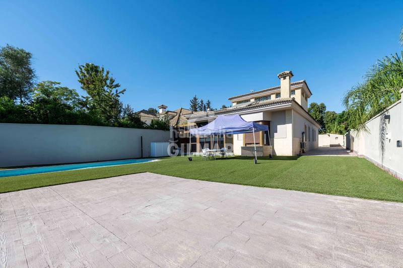 Foto 32758946-74b2-49f1-a4f6-cef251a9bc68. Xalet amb calefacció aparcament a Parque Avenida Jerez de la Frontera Foto 32758946-74b2-49f1-a4f6-cef251a9bc68. Xalet amb calefacció aparcament a Parque Avenida Jerez de la Frontera