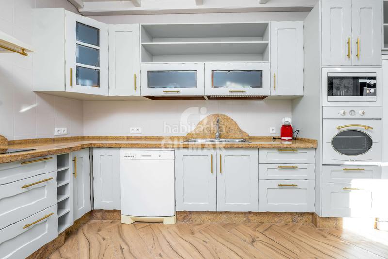 Foto c663c42c-41d5-4f81-a703-b99f5cd0b11d. Xalet amb calefacció aparcament a Parque Avenida Jerez de la Frontera Foto c663c42c-41d5-4f81-a703-b99f5cd0b11d. Xalet amb calefacció aparcament a Parque Avenida Jerez de la Frontera