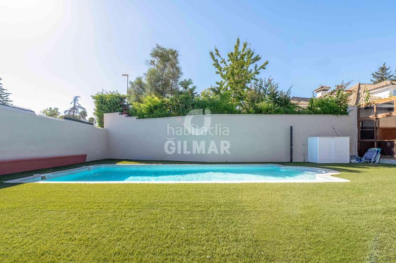 Foto dcdea738-3447-480a-876a-6a98a760aad3. Xalet amb calefacció aparcament a Parque Avenida Jerez de la Frontera Foto dcdea738-3447-480a-876a-6a98a760aad3. Xalet amb calefacció aparcament a Parque Avenida Jerez de la Frontera