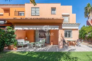 Casa pareada en Vistahermosa. Este chalet pareado está ubicado en una de las urbanizaciones má Casa pareada en Vistahermosa. Este chalet pareado está ubicado en una de las urbanizaciones má