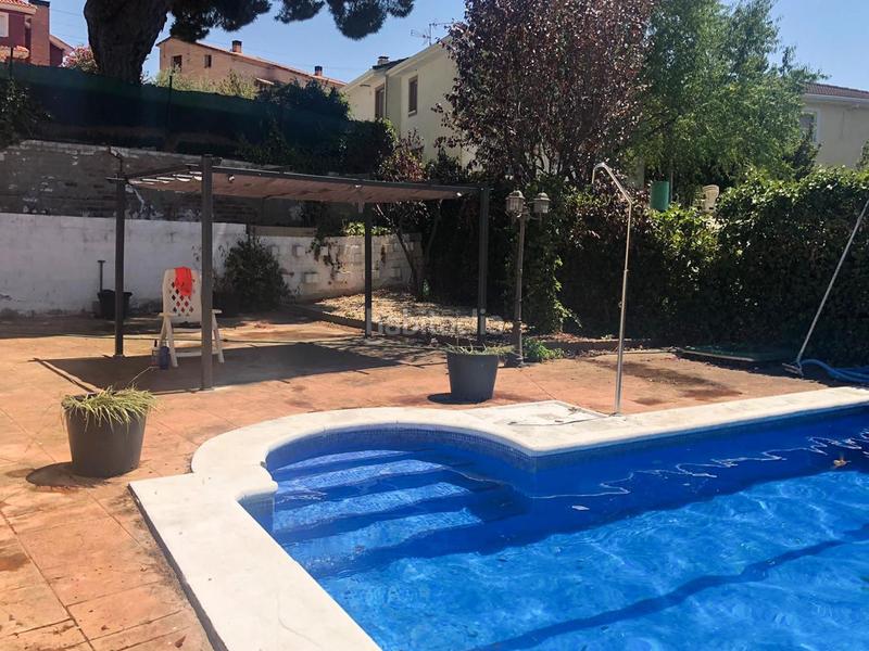 Foto 64cf45bb-fc2f-4895-b42c-9fdd36cf430a. Casa amb calefacció piscina a Navas del Rey Foto 64cf45bb-fc2f-4895-b42c-9fdd36cf430a. Casa amb calefacció piscina a Navas del Rey