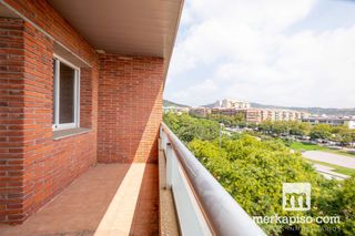 Piso Torrent ballester. Ático en centro viladecans Piso Torrent ballester. Ático en centro viladecans