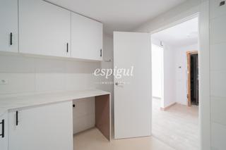 Pis Santiago ramon y cajal. Exclusiva vivienda totalmente reformada en el centro de salt Pis Santiago ramon y cajal. Exclusiva vivienda totalmente reformada en el centro de salt