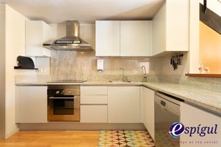 Duplex à Eixample Sud-Migdia. Dúplex de 110 m2 de 10 anys, orientació sud Duplex à Eixample Sud-Migdia. Dúplex de 110 m2 de 10 anys, orientació sud