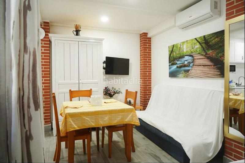 Foto 2434a7df-adf3-4a56-9643-0c69c6eaeaf8. Édifice dans La Trinidad Málaga Foto 2434a7df-adf3-4a56-9643-0c69c6eaeaf8. Édifice dans La Trinidad Málaga