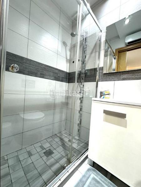 Foto f08cc842-b5a4-4a46-9e4a-3ae74cb5cddb. Édifice dans La Trinidad Málaga Foto f08cc842-b5a4-4a46-9e4a-3ae74cb5cddb. Édifice dans La Trinidad Málaga