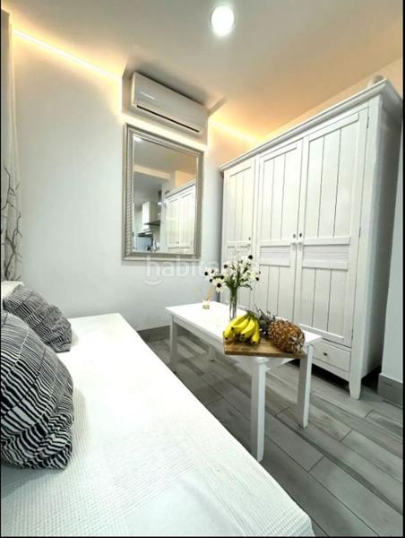 Foto f85db766-2cf2-4d0c-91ff-c4ec56cde7ce. Édifice dans La Trinidad Málaga Foto f85db766-2cf2-4d0c-91ff-c4ec56cde7ce. Édifice dans La Trinidad Málaga