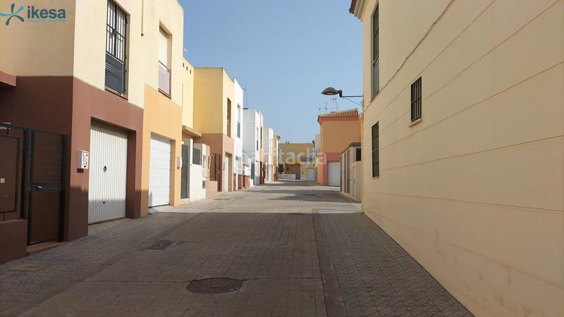 Foto 8037c340-4fef-4267-be24-27a47f120f4f. Casa amb aparcament a Mairena del Alcor Foto 8037c340-4fef-4267-be24-27a47f120f4f. Casa amb aparcament a Mairena del Alcor